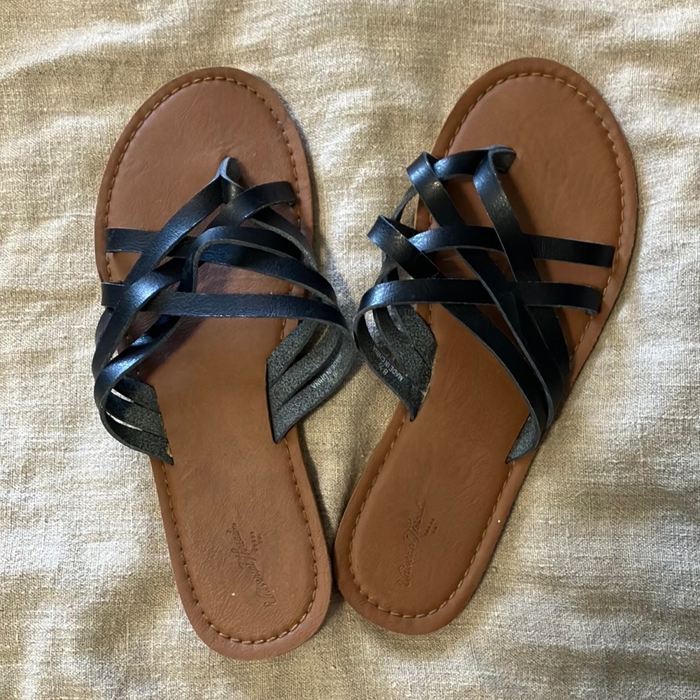 Universal Thread Sandals 8.5
